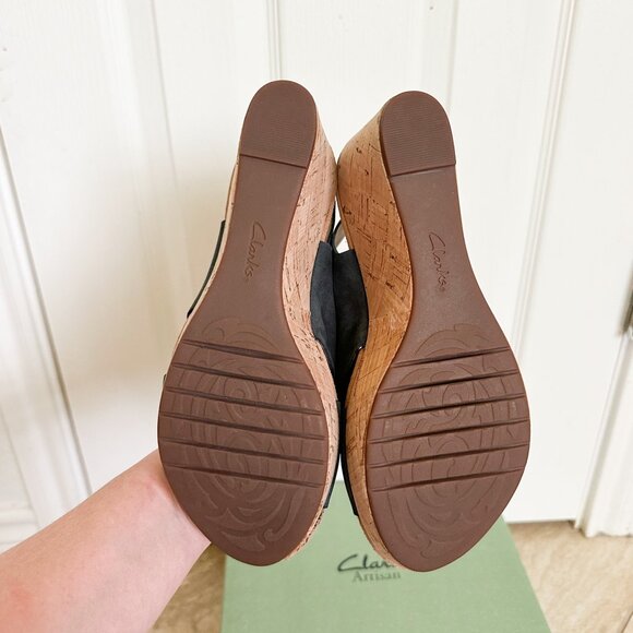 Clarks Women's Caslynn Shae Nubuck Leather Wedge Sandal Black Brown Size 9 M - Picture 7 of 7